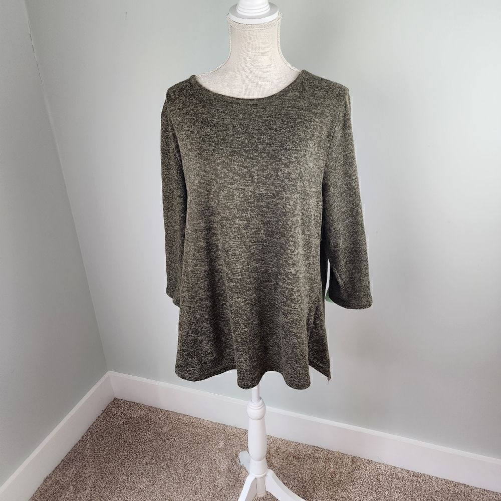 PERCH BY BLU PEPPER OLIVE GREEN SWEATER WITH BOWS DOWN BACK SIZE L/XL